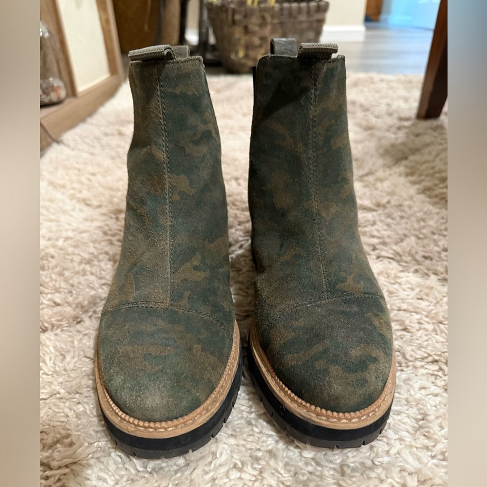 Women’s TOMS Forest Camouflage Dakota Boots - Picture 3 of 7